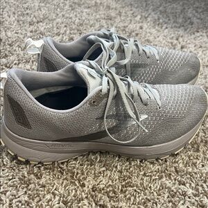 Brooks Revel 4 Women's Running Shoes - Light Gray